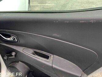2014-renault-clio-1459540-47612484