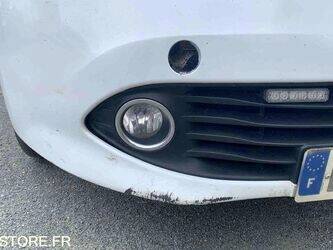 2014-renault-clio-1459540-47612496