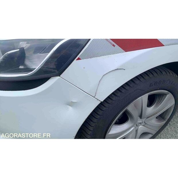 2014 رينو Clio-47612498