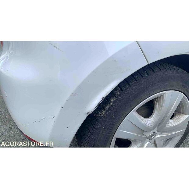 2014 رينو Clio-47612501