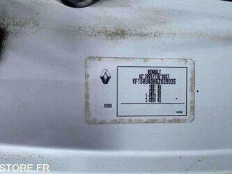 2014-renault-clio-1459540-47612505