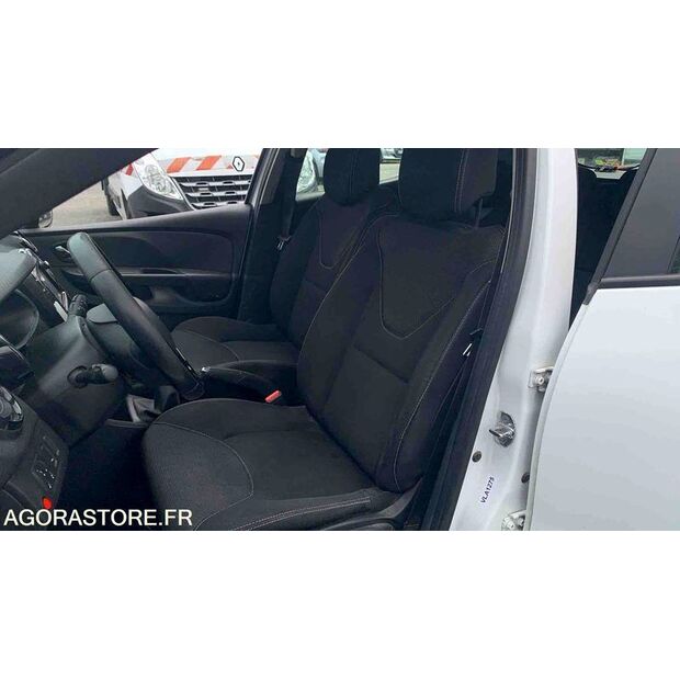 2014 رينو Clio-47612511