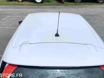 2014-renault-clio-1459540-47612518