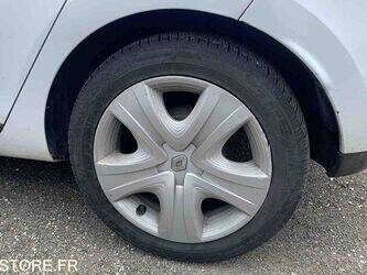 2014-renault-clio-1459540-47612520