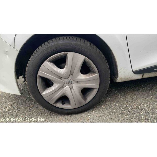 2014 رينو Clio-47612526