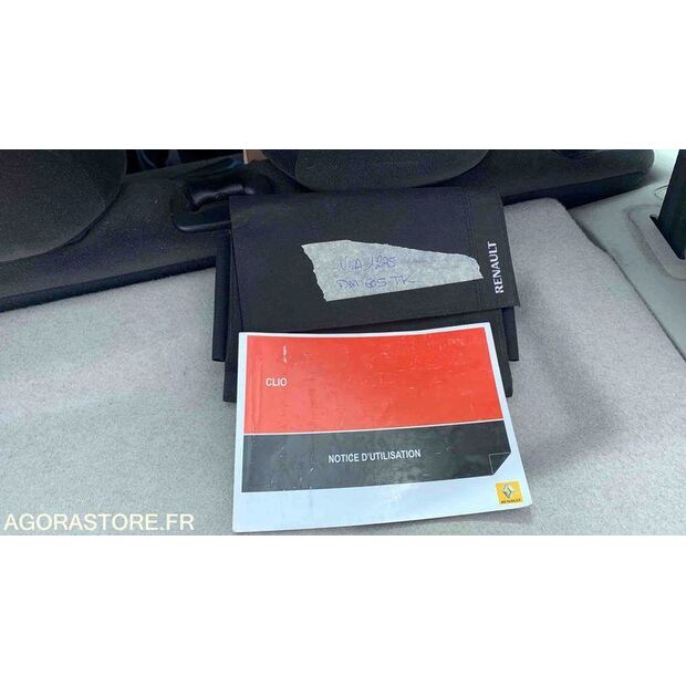 2014 رينو Clio-47612531