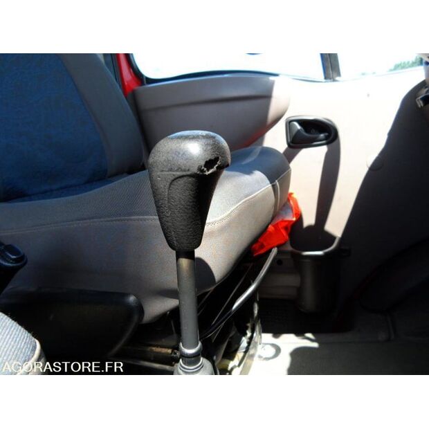 2000 Renault Master-47612587