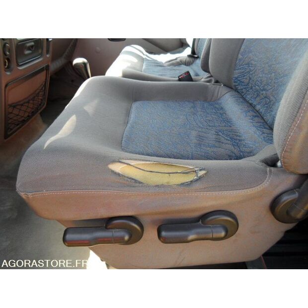 2000 Renault Master-47612588