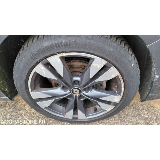 2019 Renault Megane-47612734