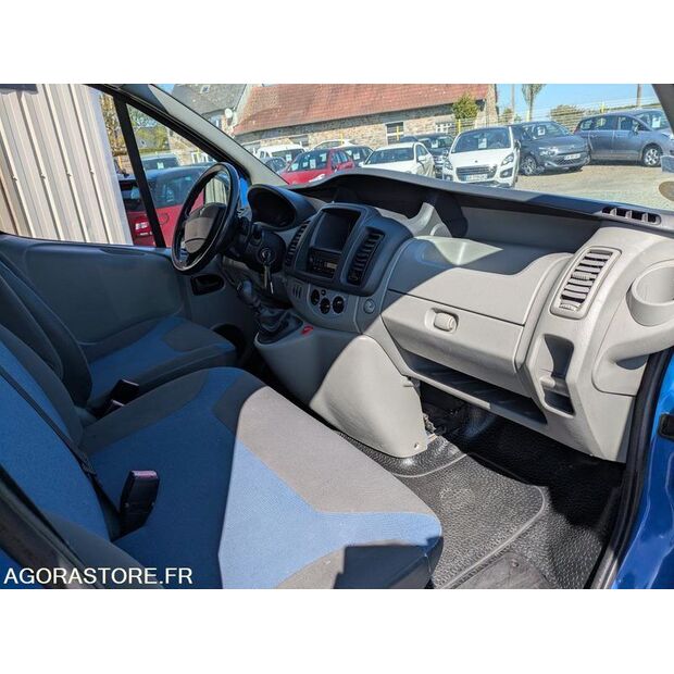 2010 Renault Trafic-47612788