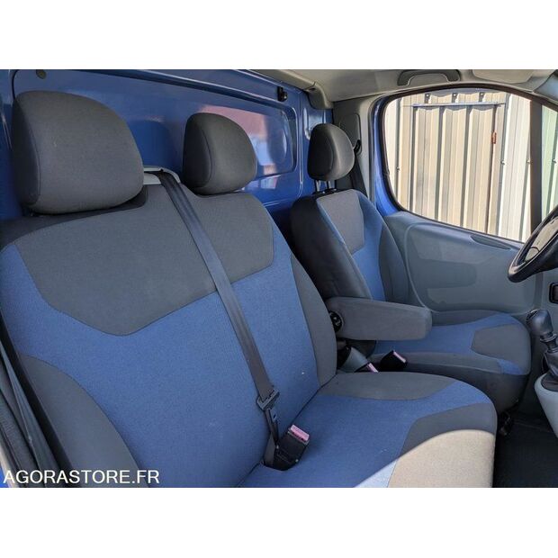 2010 Renault Trafic-47612789