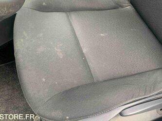 2013-renault-clio-1459548-47612842