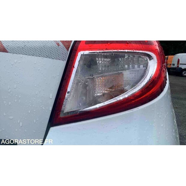 2013 Renault Clio-47612847