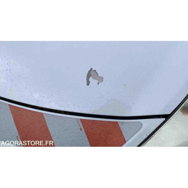 2013 Renault Clio-47612851