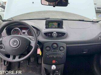 2013-renault-clio-1459548-47612862