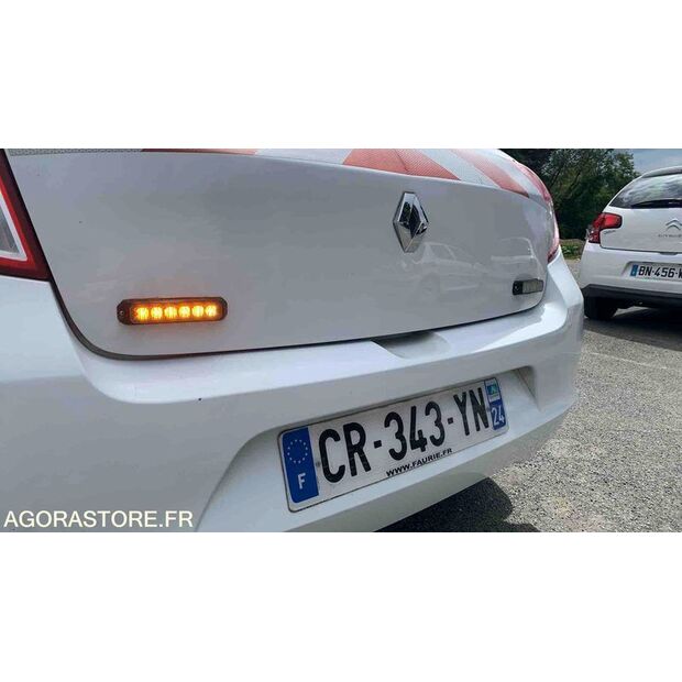 2013 Renault Clio-47612865