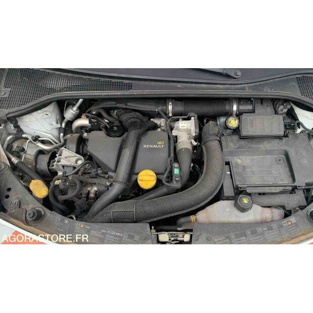 2013 Renault Clio-47612876