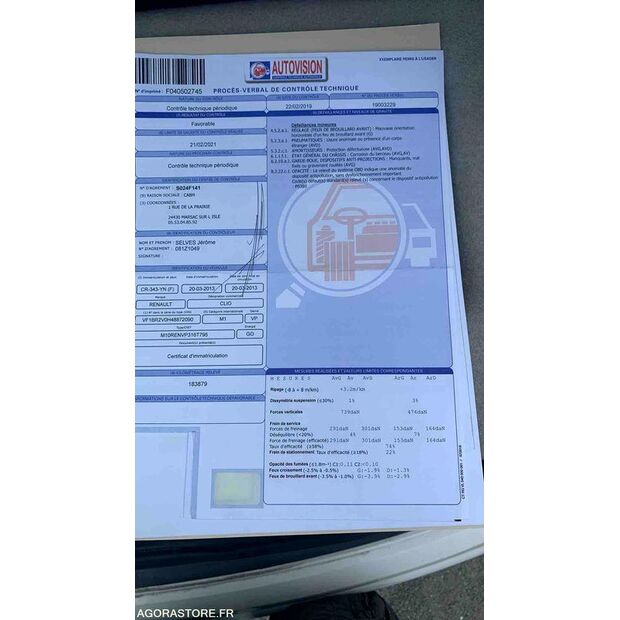 2013 Renault Clio-47612883