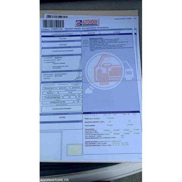 2013 Renault Clio-47612884
