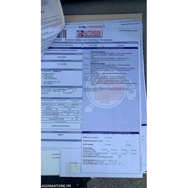 2013 Renault Clio-47612887