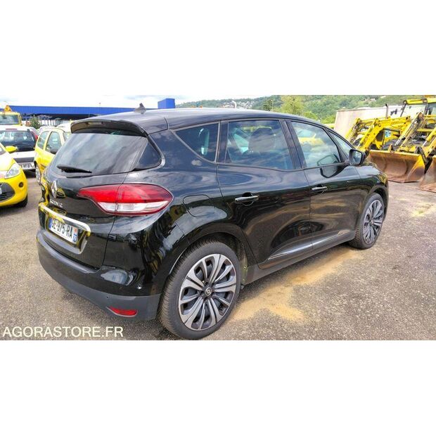 2022 Renault Megane-47612922