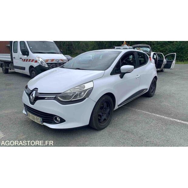 2014 Renault Clio-47613084