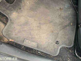 2014-renault-clio-1459554-47613092