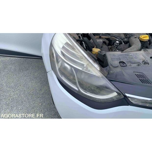 2014 Renault Clio-47613096