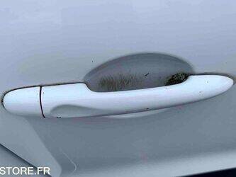 2014-renault-clio-1459554-47613098