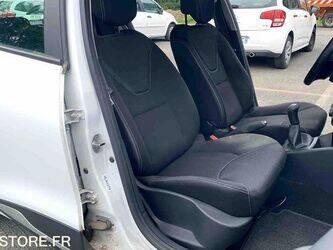 2014-renault-clio-1459554-47613107