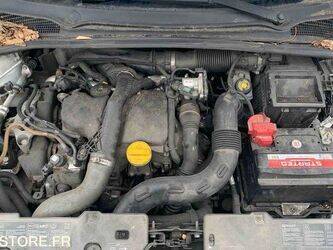 2014-renault-clio-1459554-47613124
