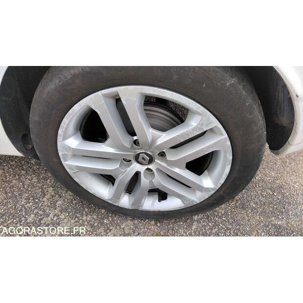 2017 رينو Clio-47613436