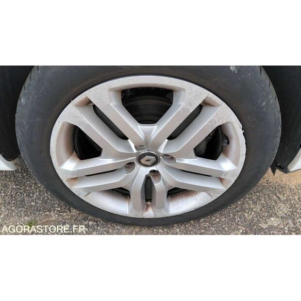 2017 رينو Clio-47613437