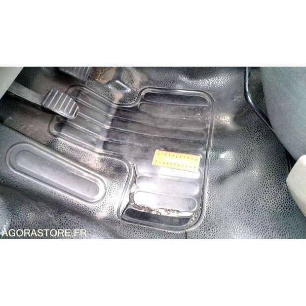 2010 Renault Kangoo-47613608