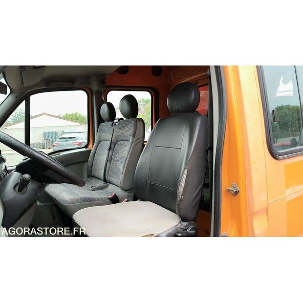 2004 Renault Master-47613938