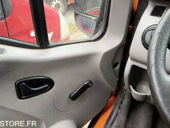 2004-renault-master-1459578-47613955