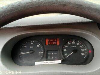 2004-renault-master-1459578-47613958