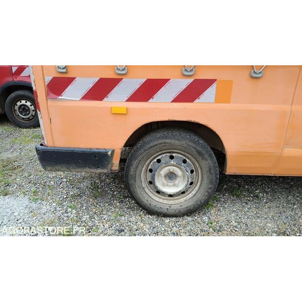 2004 Renault Master-47613965