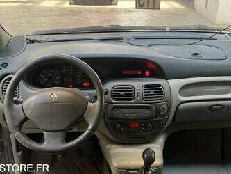 2000-renault-scenic-47614032