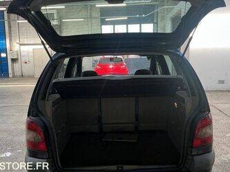 2000-renault-scenic-47614035