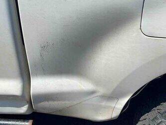 2012-toyota-hilux-1459585-47614305