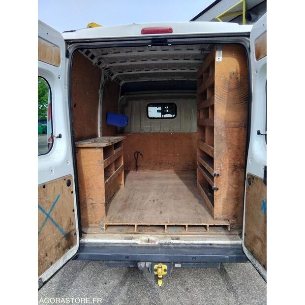 2011 فيات Ducato-47614699