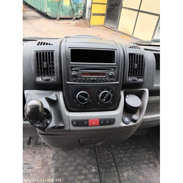 2011 فيات Ducato-47614704