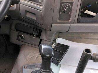 2004-renault-premium-1459599-47614802