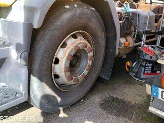2004-renault-premium-1459599-47614809