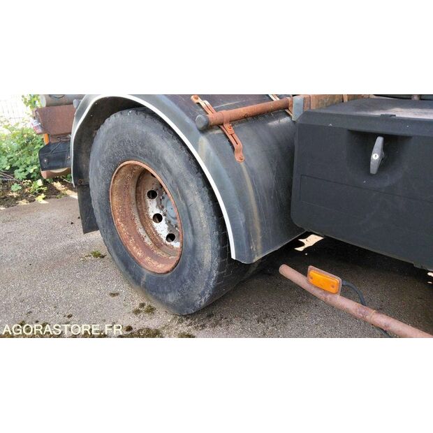 2004 Renault PREMIUM-47614810