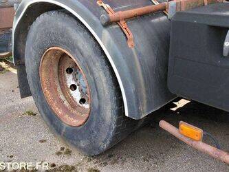 2004-renault-premium-1459599-47614810