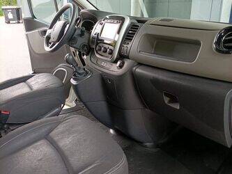 2018-renault-trafic-1459601-47614854