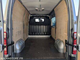2017-renault-master-1459604-47614917