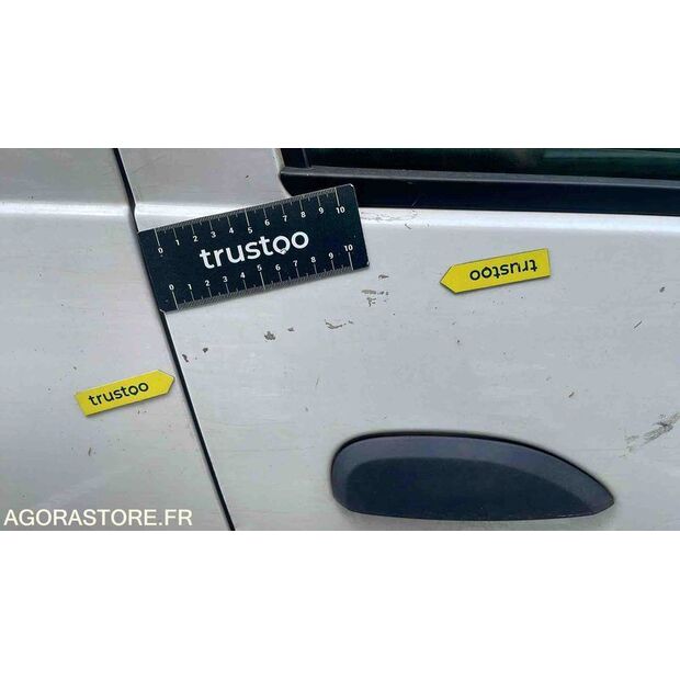 2018 Dacia DUSTER-47615233